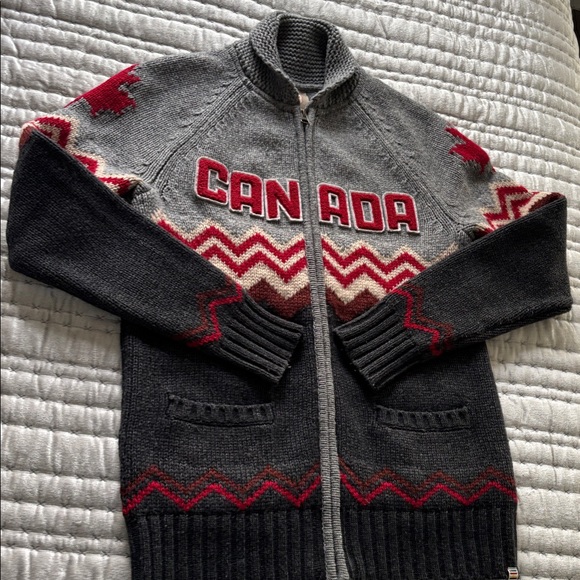 RARE 2010 Official Olympic Cowichan Style Cardigan Sweater XS S - Picture 1 of 10